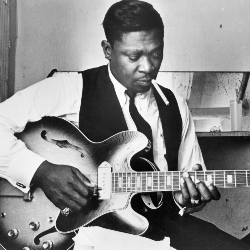 Legendary guitarist B.B. King poses with his guitar in 1969